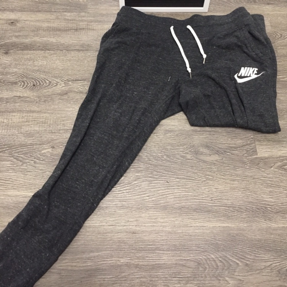 Nike joggers